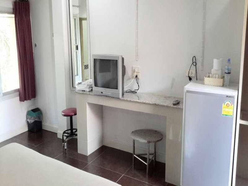 S1 City Hotel Бурирам Екстериор снимка