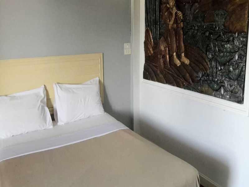 S1 City Hotel Бурирам Екстериор снимка